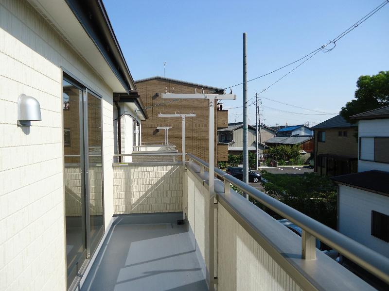 Balcony. Good per sun balcony