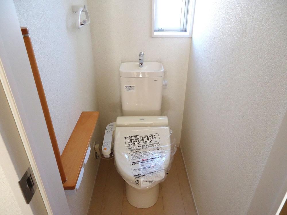 Toilet. 1 Building Bidet with function