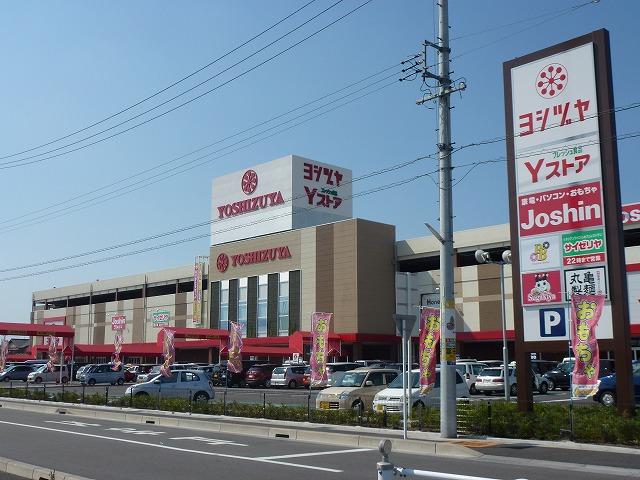 Shopping centre. Yoshidzuya JR Kanie until Station shop 662m