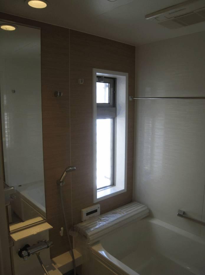 Bathroom. Room (August 2013) Shooting S-19 issue areas