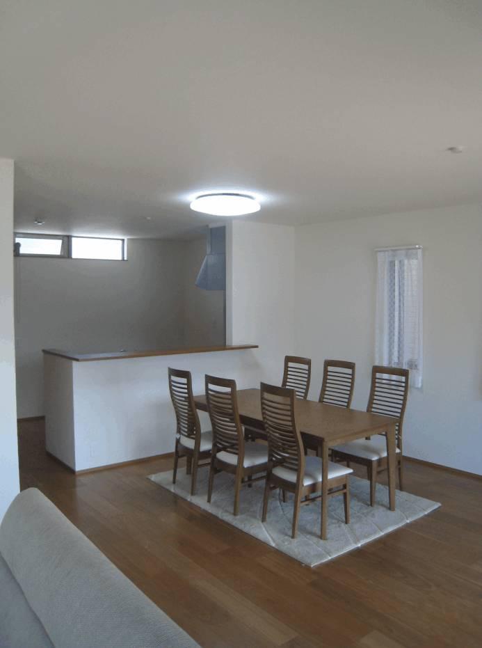 Kitchen. Room (August 2013) Shooting S-19 issue areas