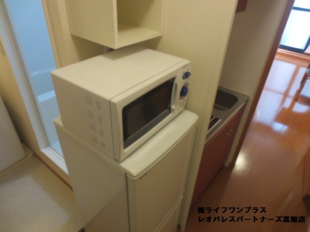 Other Equipment. microwave ・ refrigerator