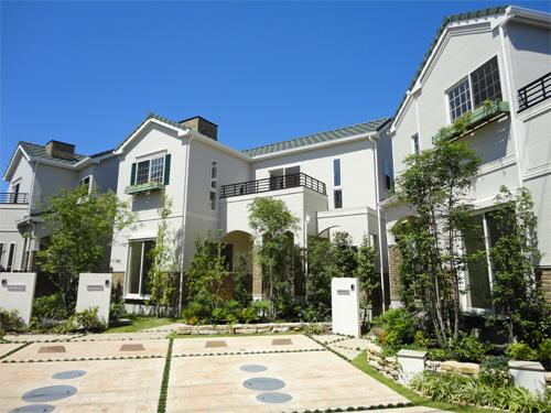 Local appearance photo. Including Monto, It has also stuck to the lighting plan, such as a beautifully illuminate LED of the garden and planting. Not only enhance the overall security of Town, By writing up, Me with even more impressive the fun house look a shadow / local