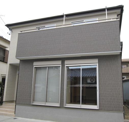 Local appearance photo. Local (10 May 2013) Shooting