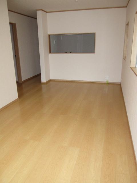 Living. Indoor (10 May 2013) Shooting