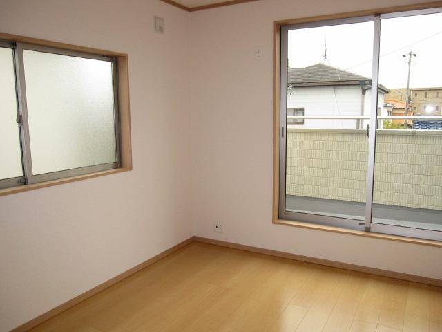 Non-living room. Indoor (10 May 2013) Shooting