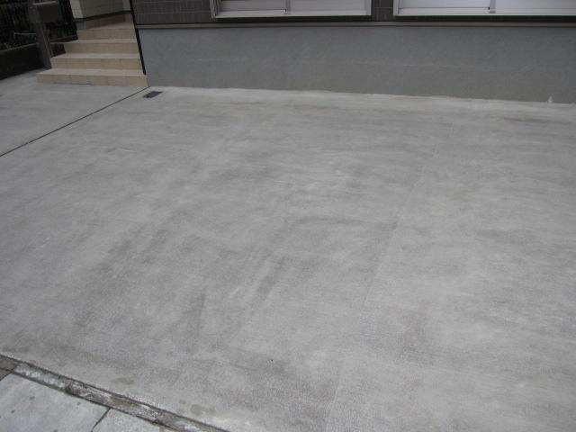 Parking lot. Local (10 May 2013) Shooting