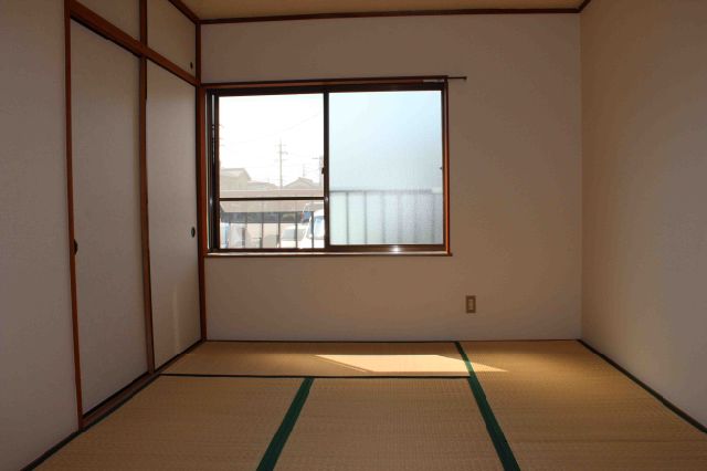 Living and room. It is a serene Japanese-style