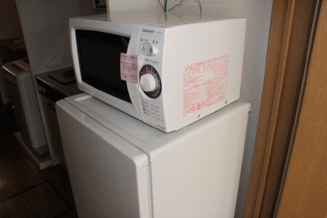 Other Equipment. 2-door refrigerator ・ microwave