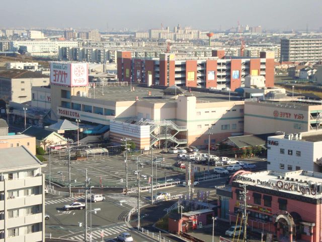 Shopping centre. Bonanza Plaza Yoshidzuya Kanie store until the (shopping center) 770m