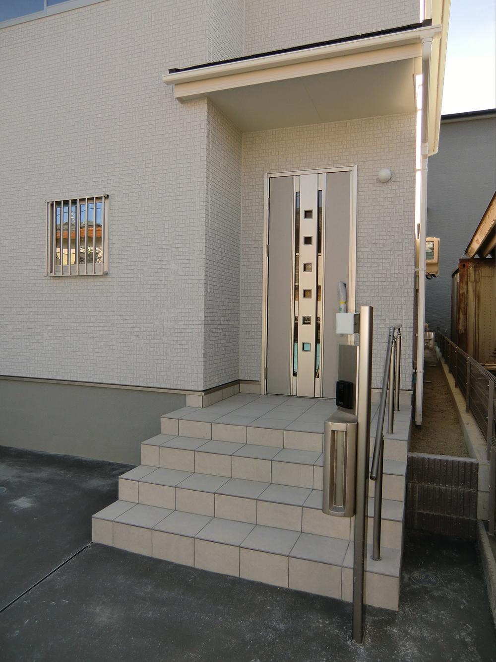 Entrance. ◇ entrance ◇  Convenience ・ Electric lock door considering the crime prevention (Smart control key)
