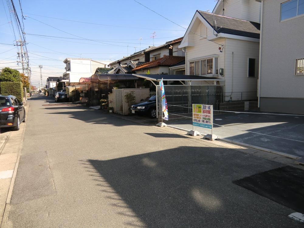 Local photos, including front road. ◇ front road ◇  5.95m