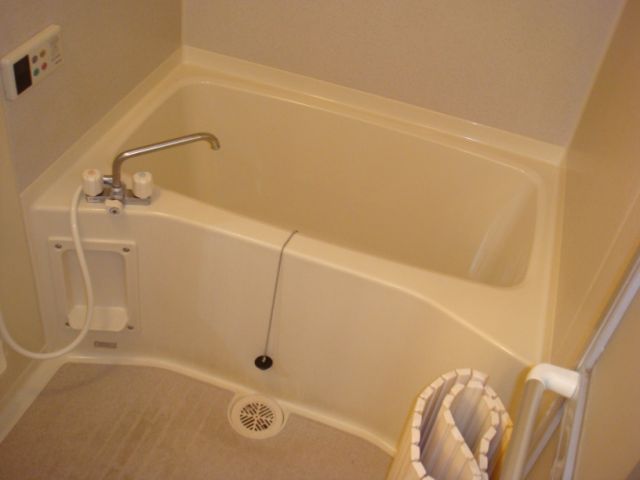 Bath. Warmth at any time in the additional heating function