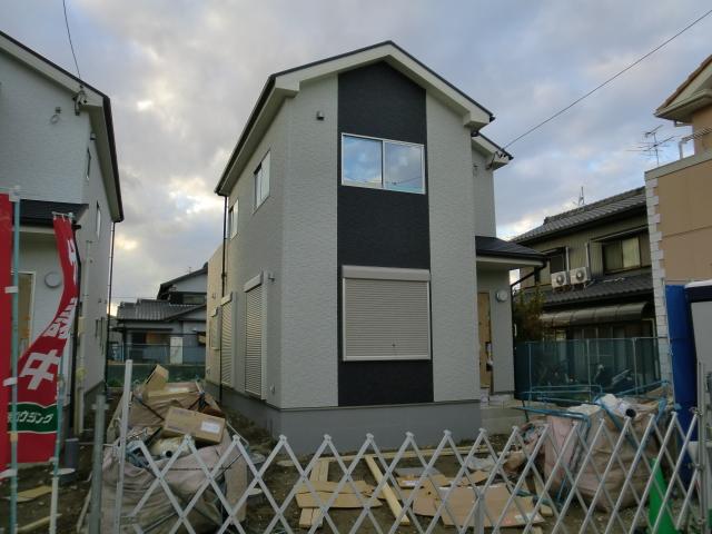 Local appearance photo. Local (12 May 2013) Shooting Building 2