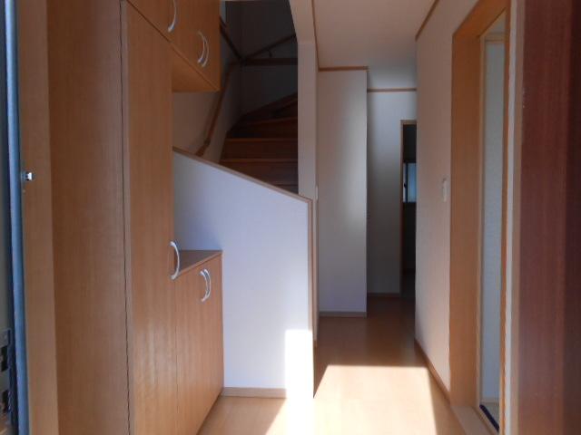 Entrance. Local (11 May 2013) Shooting