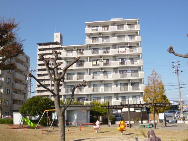 Local appearance photo