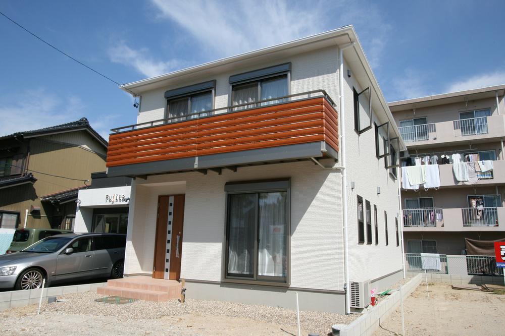 Local appearance photo