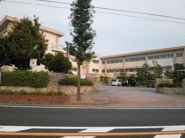 Primary school. Nishikicho up to elementary school (elementary school) 401m