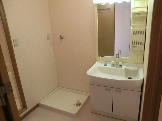 Washroom. There are also independent wash basin