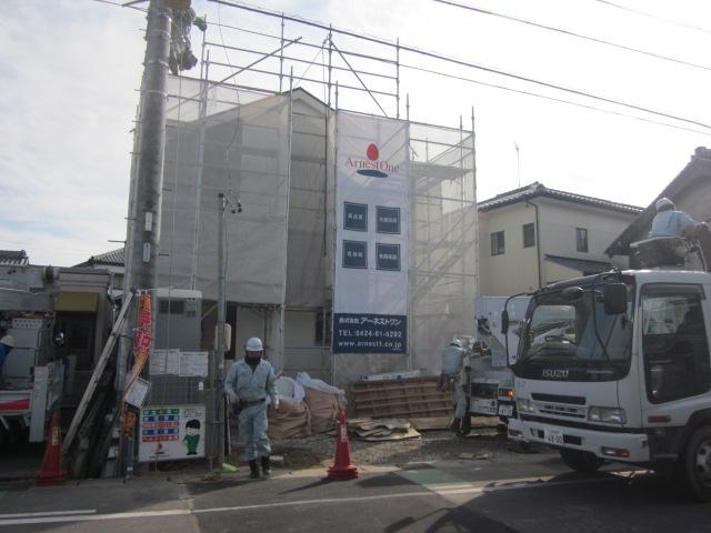 Local appearance photo. Indoor (12 May 2013) Shooting