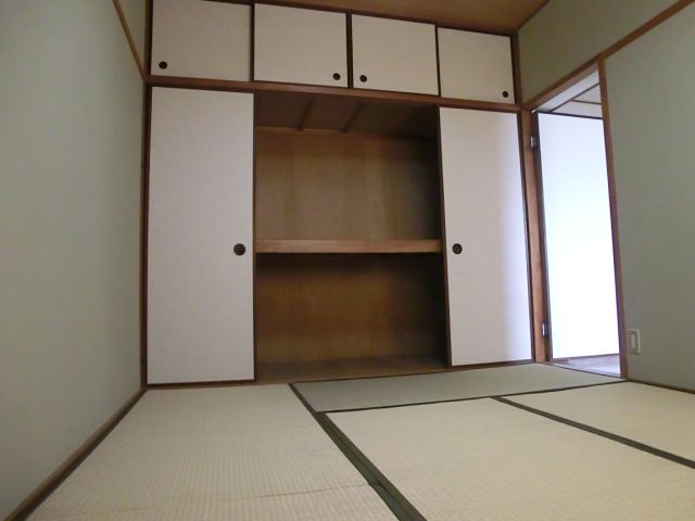 Living and room. Is a Japanese-style room