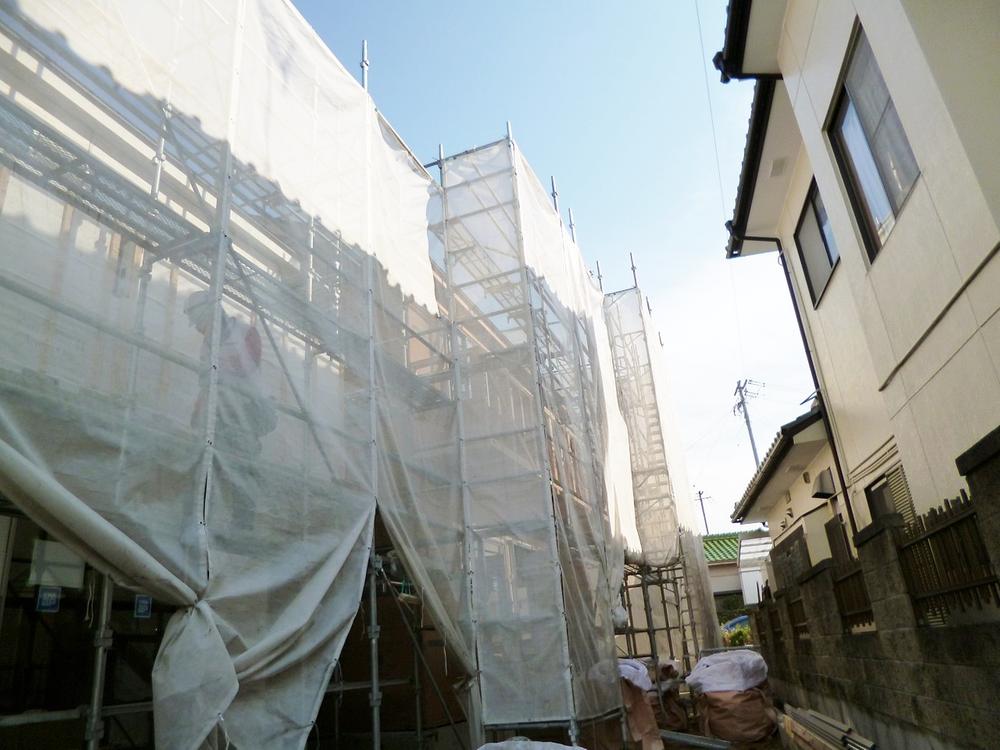 Local appearance photo. Local (12 May 2013) Shooting