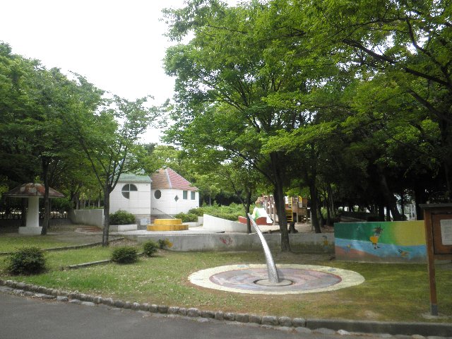 park. 10m to Akiba park (park)