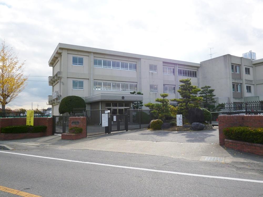 Primary school. 1200m to Anjo City Sachiminami Elementary School