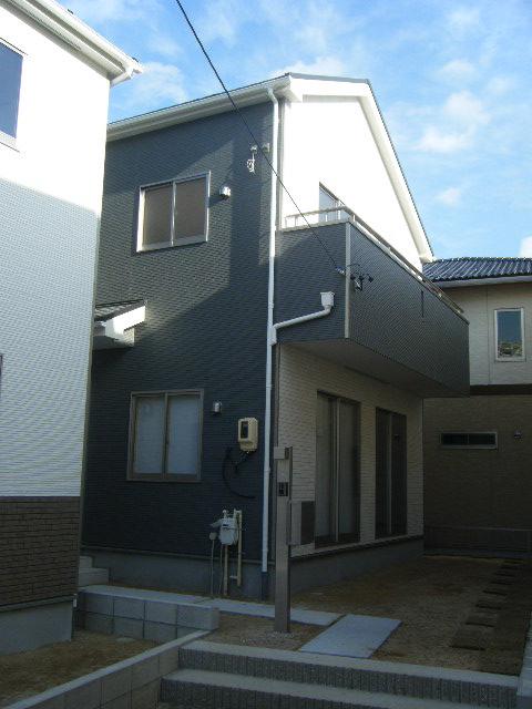 Local appearance photo.  ■  ■  □ It was completed □  ■  ■  □ Weekday ・ Your visit is possible at any time regardless of Saturdays, Sundays, and holidays □  ■  ■   ◆ Please tell us your desired date feel free to.  ◆ Time of your visit to, Also accepts mortgage counseling.  ◆ Surrounding properties also will guide you. 