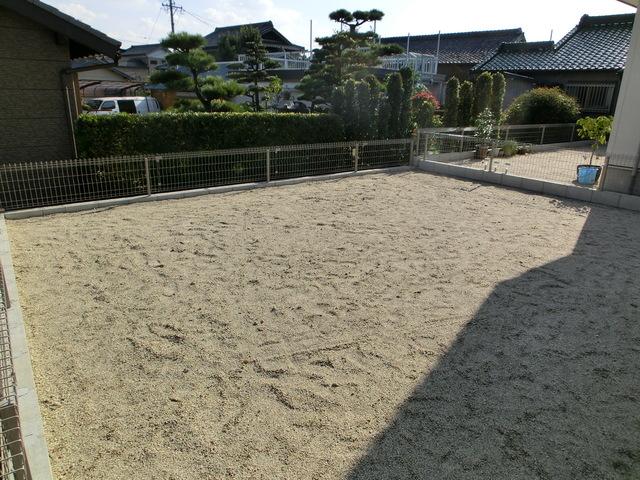 Garden. Building 3 garden 2013 November 8 shooting