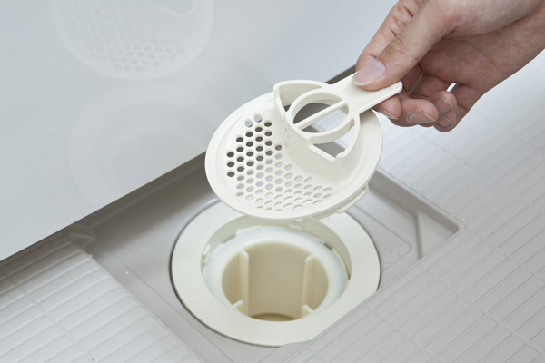Bathing-wash room.  [Swish swish and clean water outlet (made of resin)] Easily gathered hair, Hair catcher of discarded easy to shape. And easy to clean the drain outlet, Beautifully kept clean (same specifications)