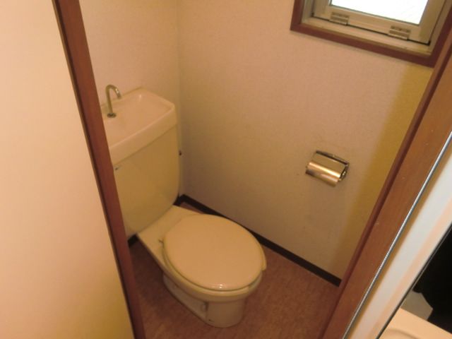 Toilet