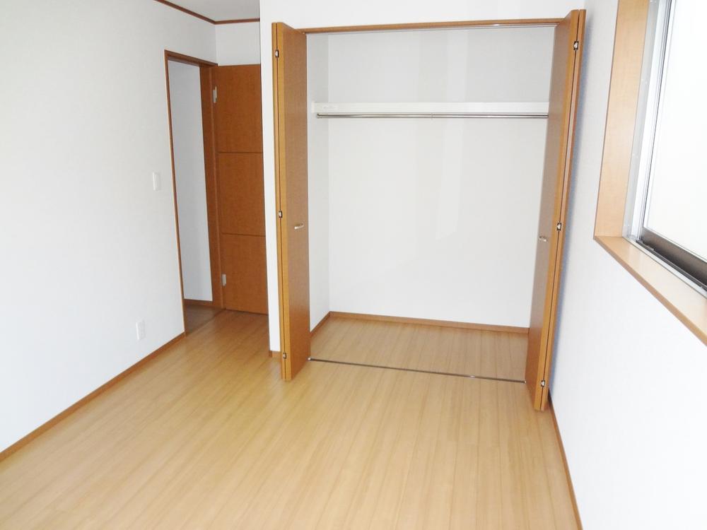 Non-living room. Indoor (11 May 2013) Shooting