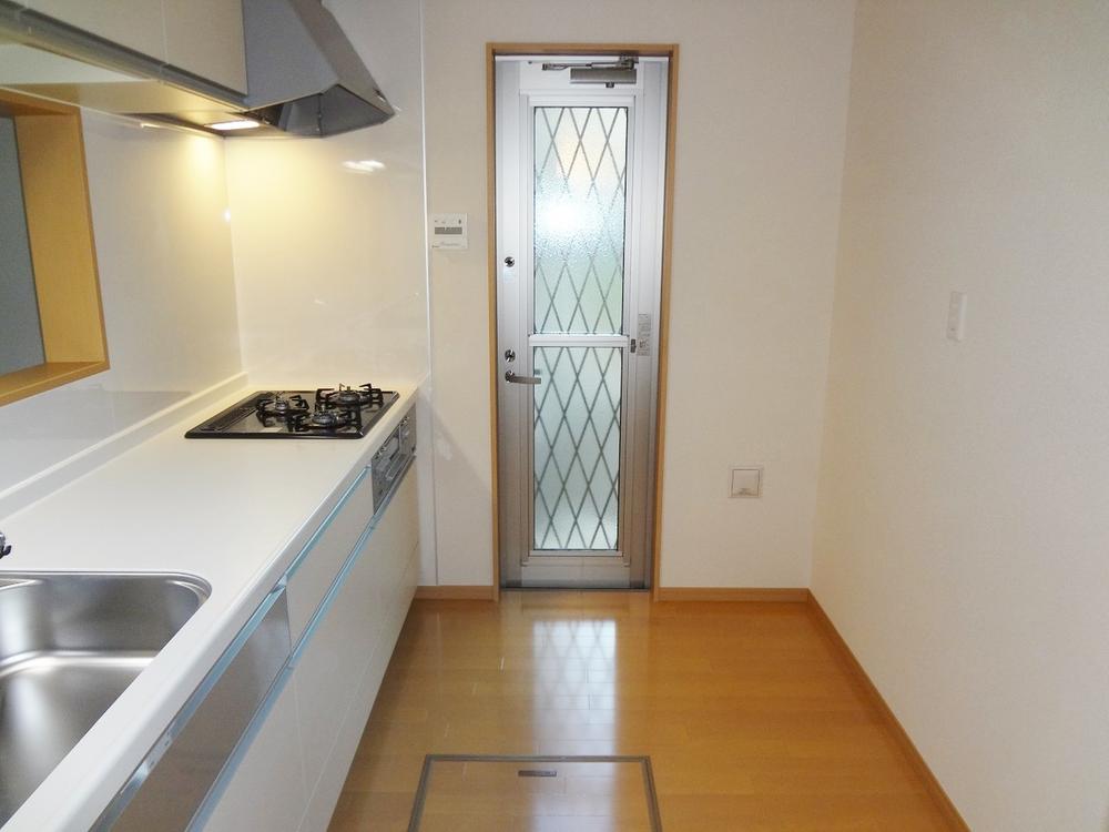 Kitchen. Indoor (10 May 2013) Shooting 1 Building