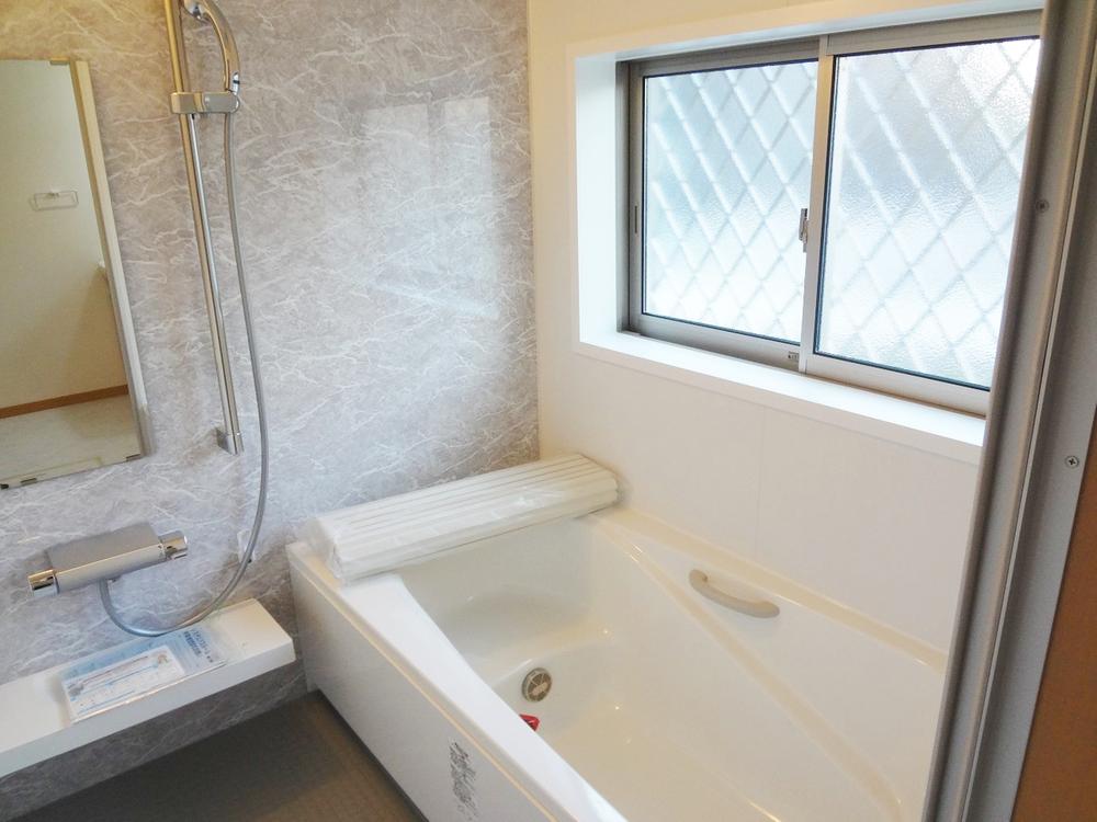 Bathroom. Indoor (10 May 2013) Shooting