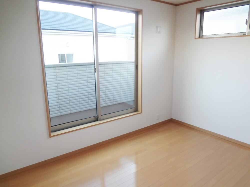 Non-living room. Indoor (10 May 2013) Shooting