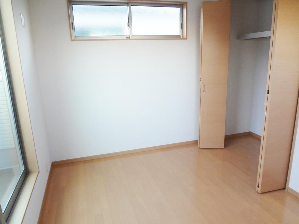 Non-living room. Indoor (10 May 2013) Shooting