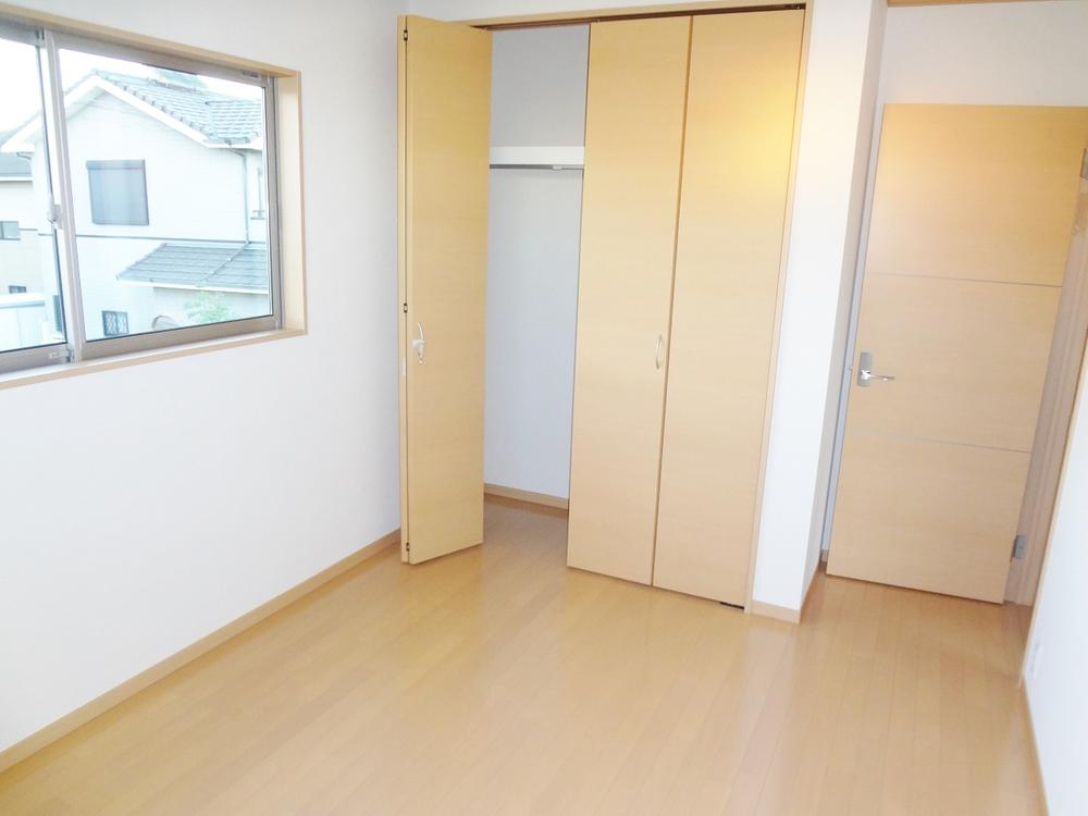 Non-living room. Indoor (10 May 2013) Shooting