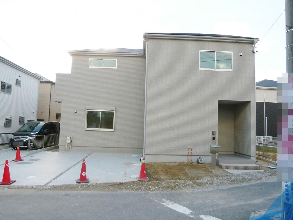 Local appearance photo. Local (11 May 2013) shooting 1 Building