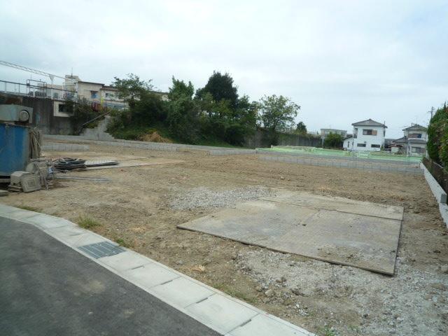 Local appearance photo. Local (10 May 2013) Shooting