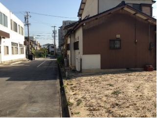 Local photos, including front road. Local (11 May 2013) Shooting