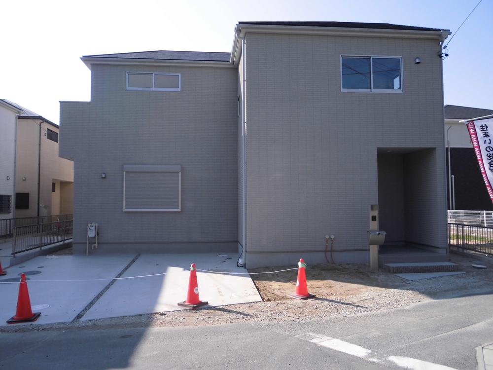 View photos from the dwelling unit. Local appearance photo