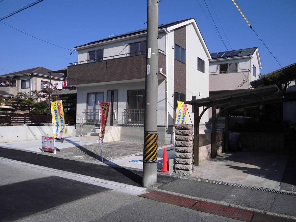 Balcony. Local appearance photo