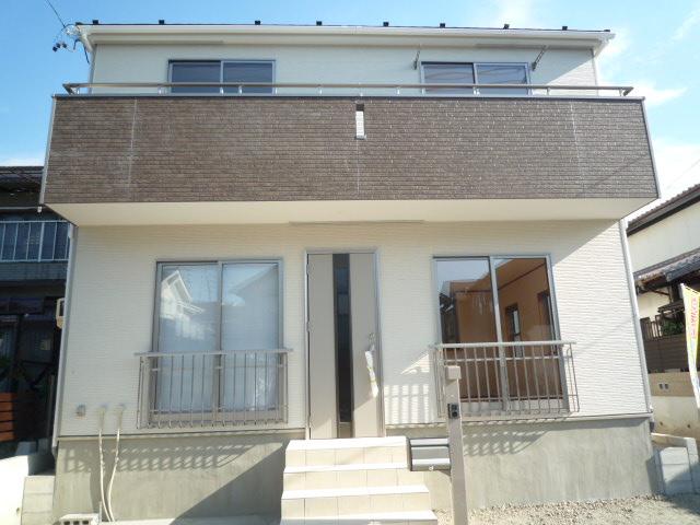 Local appearance photo. Local (11 May 2013) shooting 1 Building