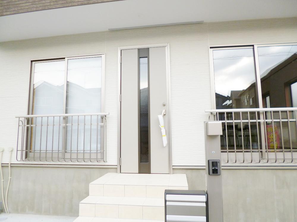 Entrance. Indoor (12 May 2013) Shooting