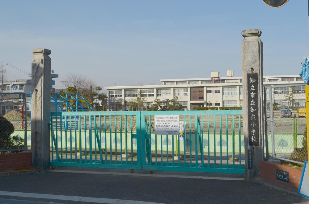 Primary school. Chiryu Municipal Chiryu until elementary school 576m