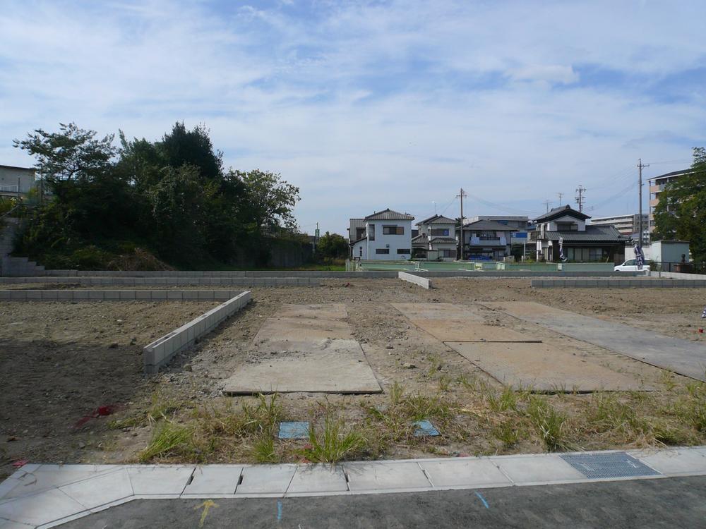 Local appearance photo. Local (10 May 2013) Shooting