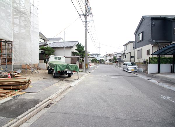 Local photos, including front road. local 2013 October shooting
