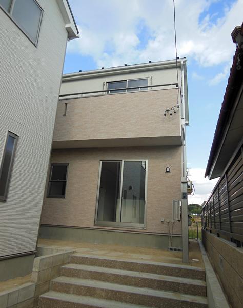 Local appearance photo. Local Building 2 2013 late November shooting