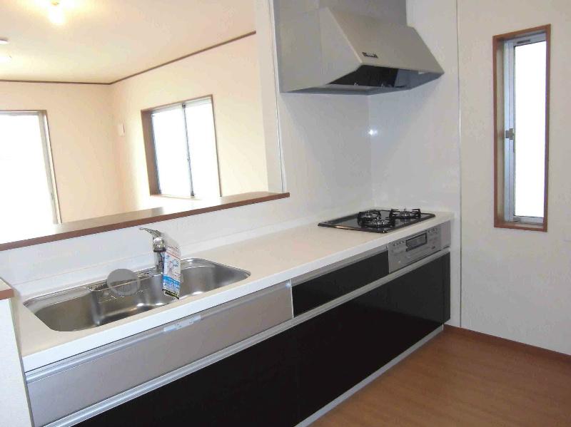 Same specifications photo (kitchen)